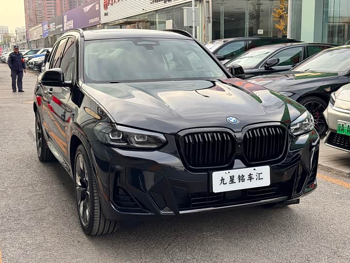 Фото 3 - BMW iX3