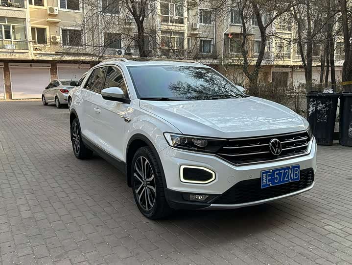 Фото 2 - Volkswagen T-Roc