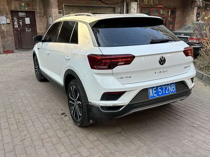 Фото 4 - Volkswagen T-Roc