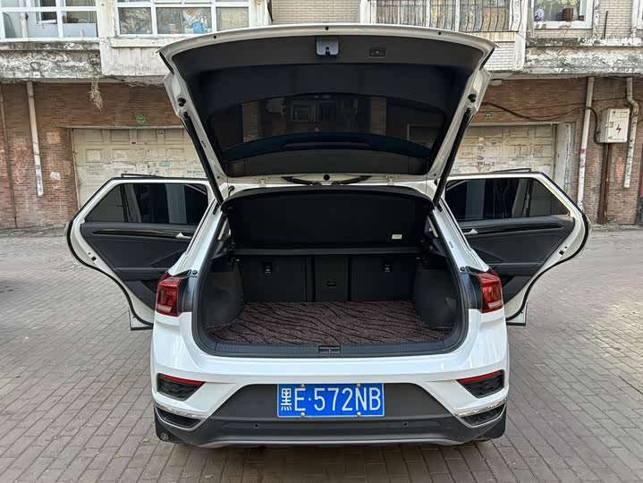 Фото 6 - Volkswagen T-Roc