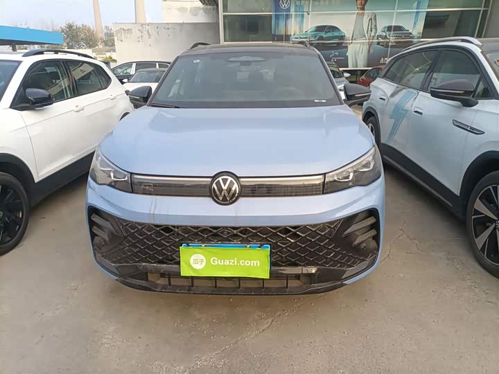 Фото 3 - Volkswagen Tiguan L Pro