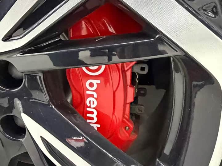 Фото 20 - Hongqi EH7