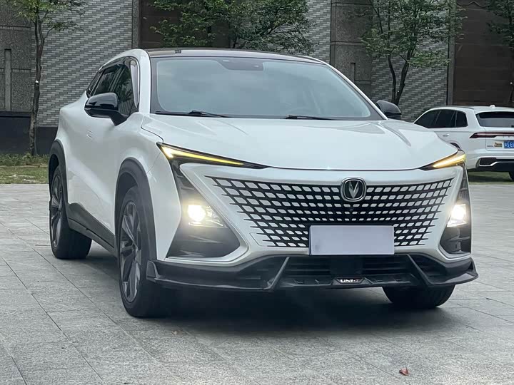 Фото 3 - Changan UNI-T