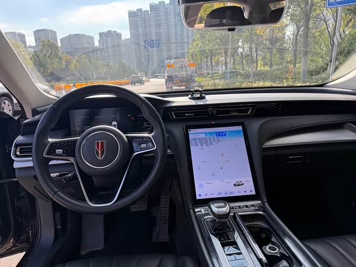 Фото 6 - Hongqi H5