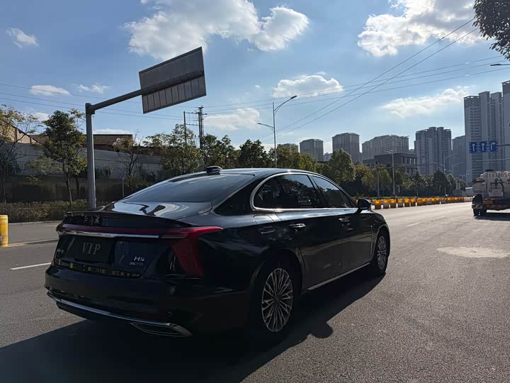 Фото 9 - Hongqi H5