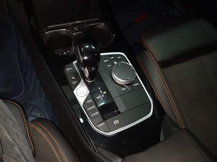 Фото 14 - BMW 2 Series