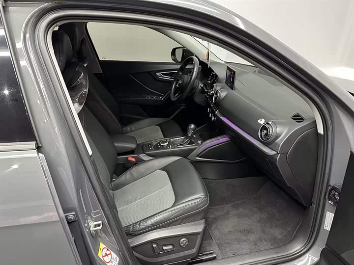 Фото 10 - Audi Q2L