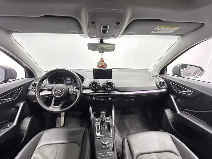 Фото 7 - Audi Q2L