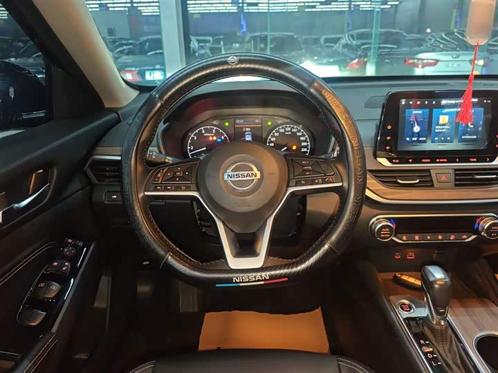 Фото 11 - Nissan Teana