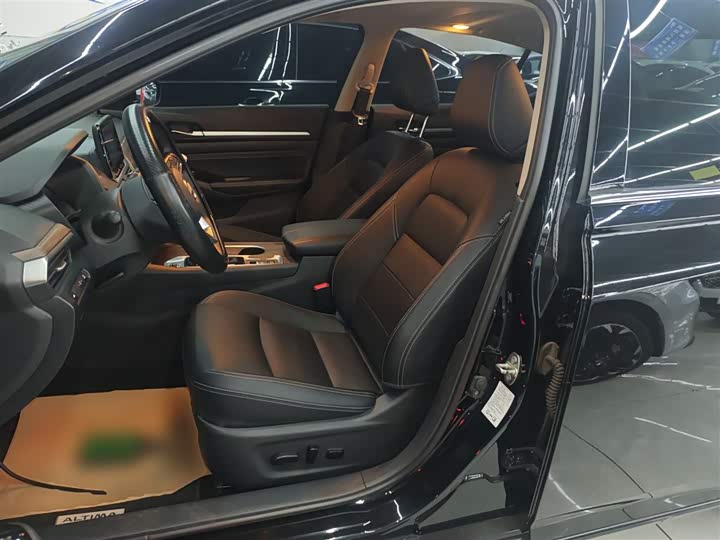 Фото 15 - Nissan Teana