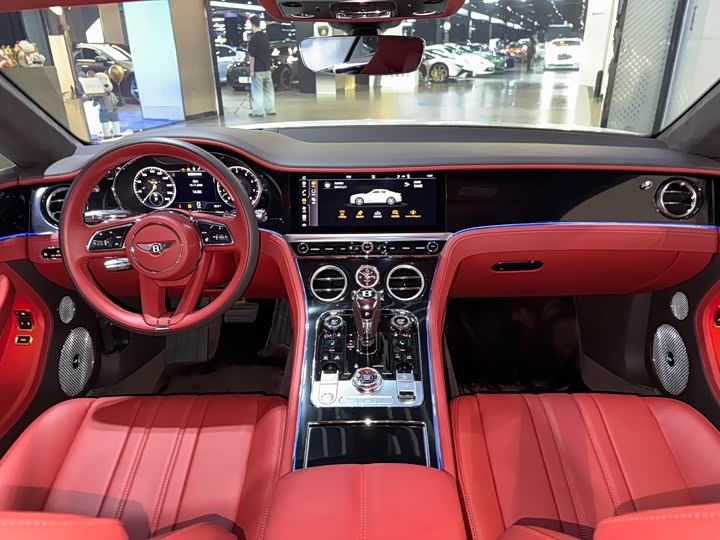 Фото 20 - Bentley Continental GT