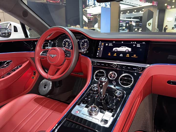 Фото 21 - Bentley Continental GT