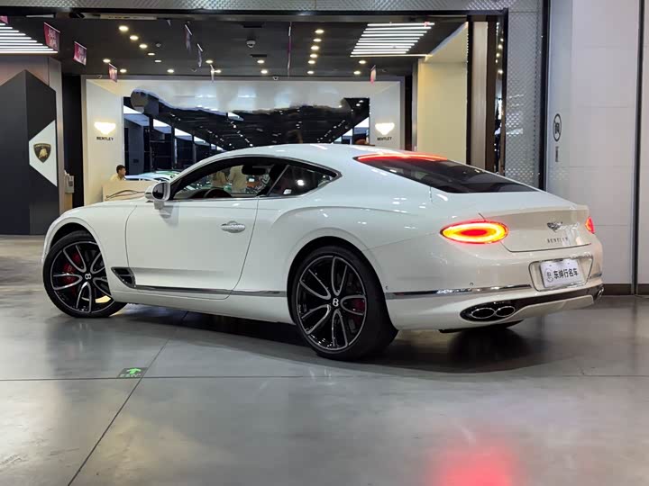 Фото 4 - Bentley Continental GT