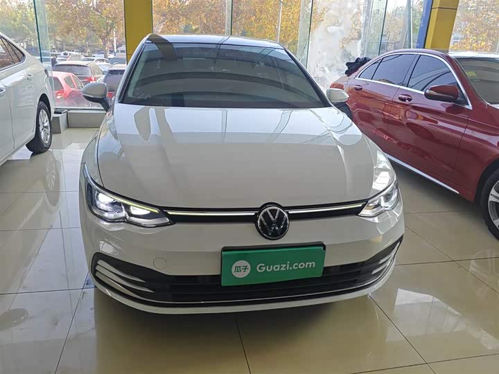 Фото 3 - Volkswagen Golf