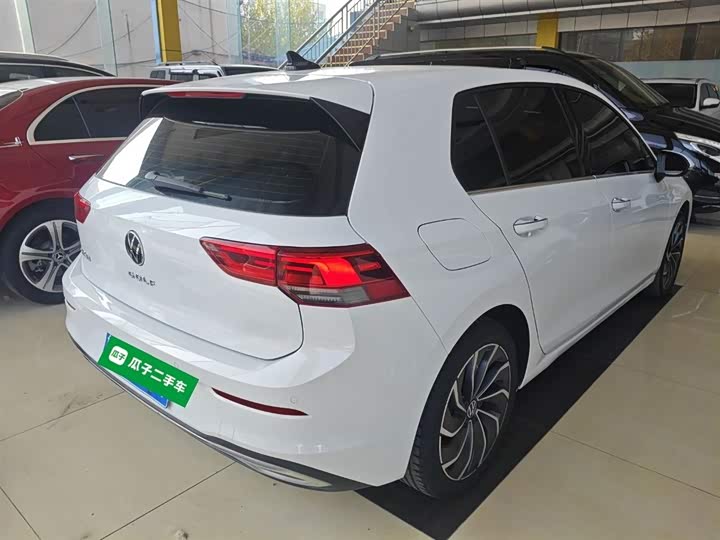 Фото 7 - Volkswagen Golf