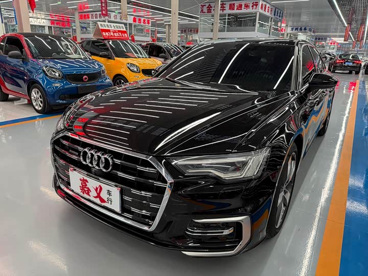 Фото 1 - Audi A6L