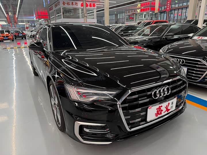 Фото 3 - Audi A6L