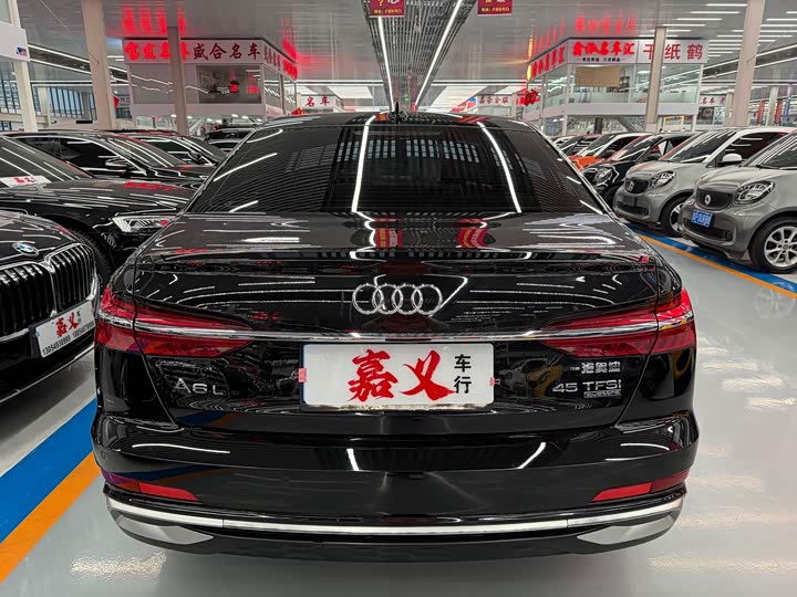 Фото 4 - Audi A6L