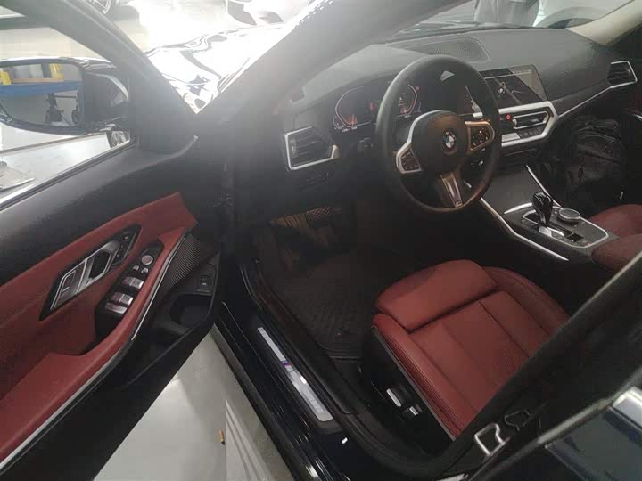 Фото 16 - BMW 3 Series