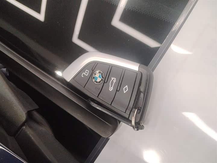 Фото 9 - BMW 3 Series