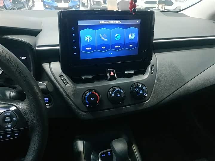 Фото 13 - Toyota Corolla