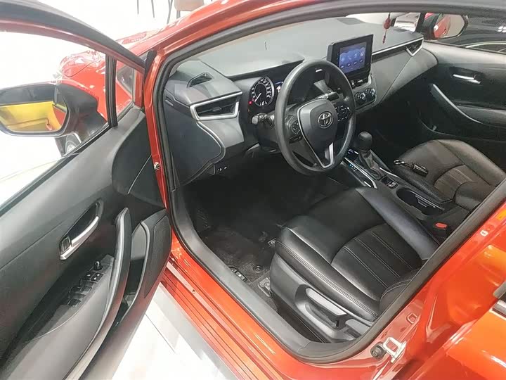 Фото 16 - Toyota Corolla