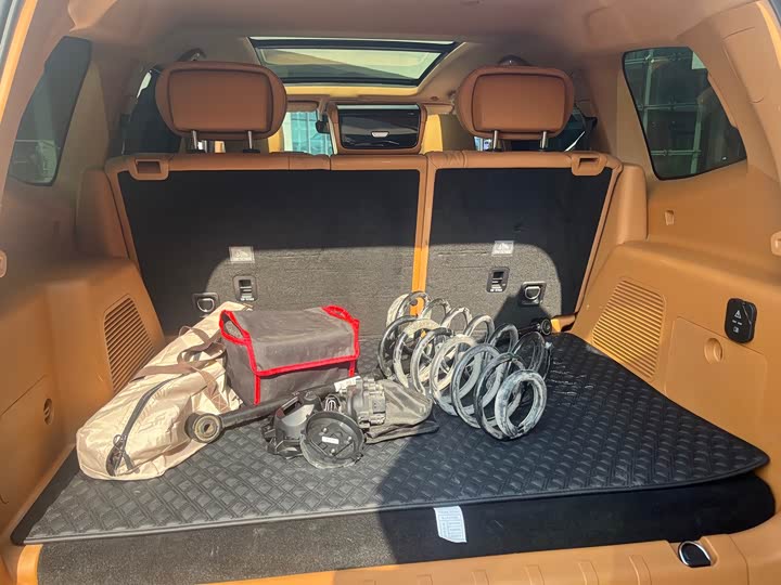 Фото 15 - Tank 500 Hybrid