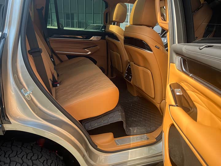 Фото 16 - Tank 500 Hybrid