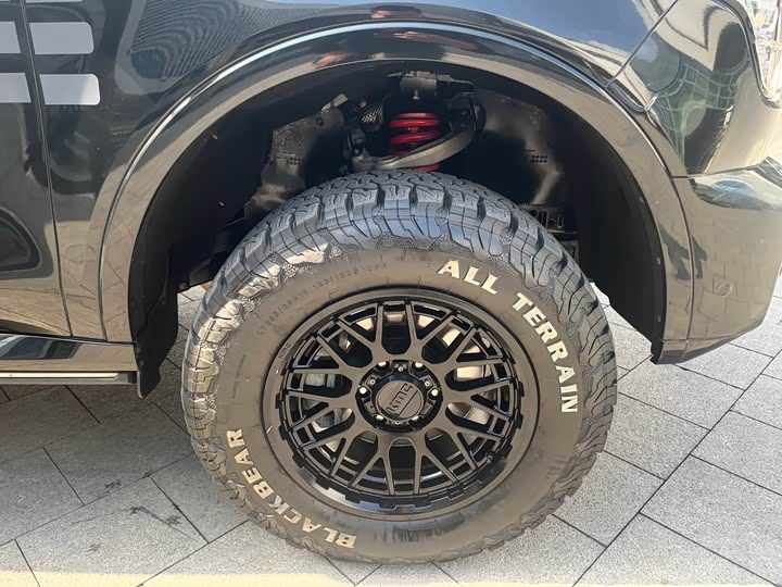 Фото 4 - Tank 500 Hybrid