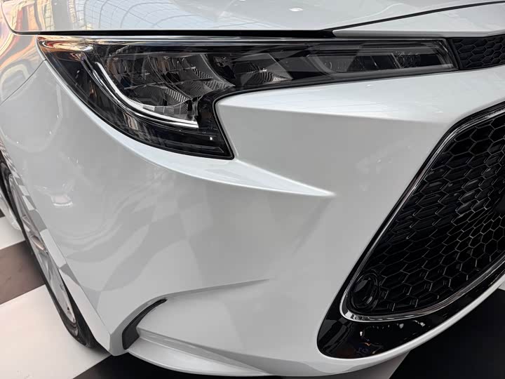 Фото 5 - Toyota Levin