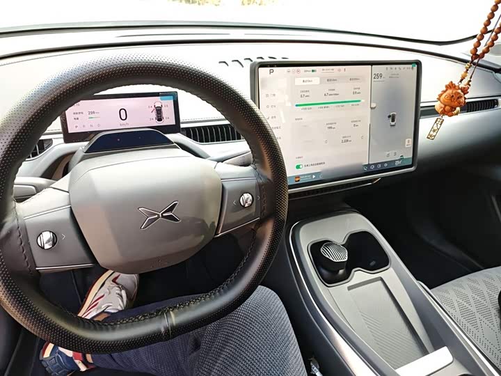 Фото 10 - XPeng Mona M03
