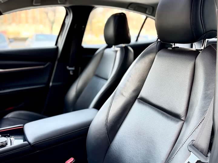 Фото 15 - Mazda 3 (Axela)