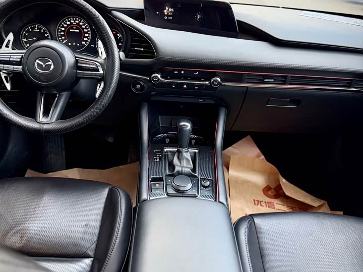 Фото 18 - Mazda 3 (Axela)