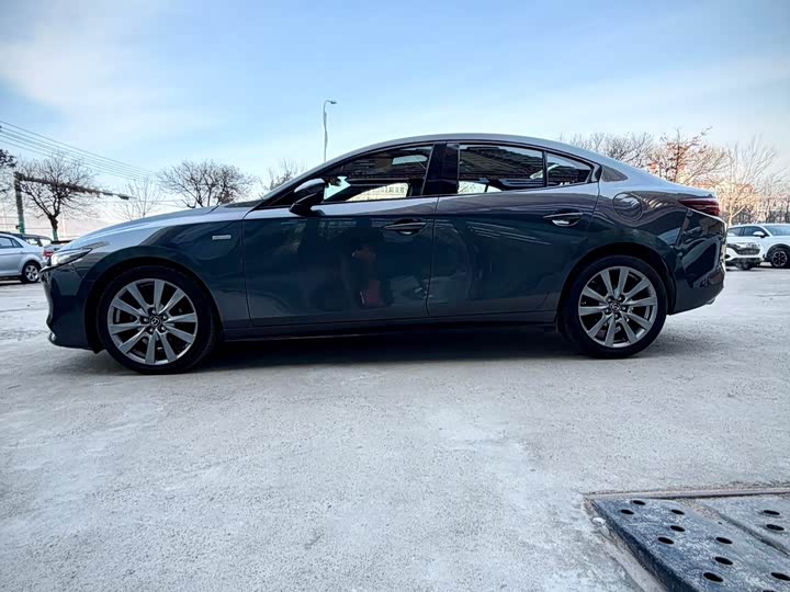 Фото 3 - Mazda 3 (Axela)