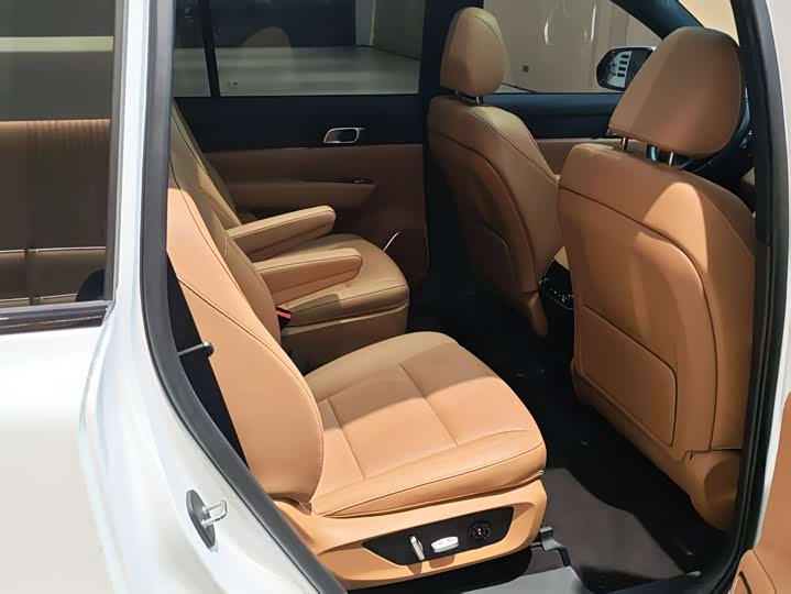 Фото 13 - LiXiang One