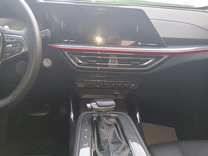 Фото 13 - Changan Oshan X5