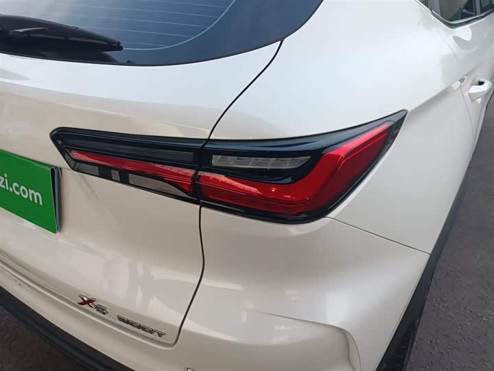 Фото 8 - Changan Oshan X5