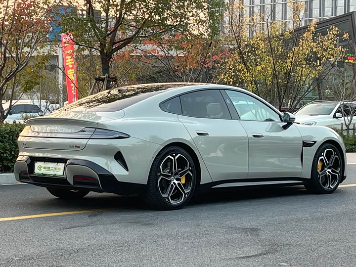 Фото 4 - Xiaomi SU7