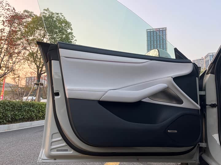 Фото 8 - Xiaomi SU7