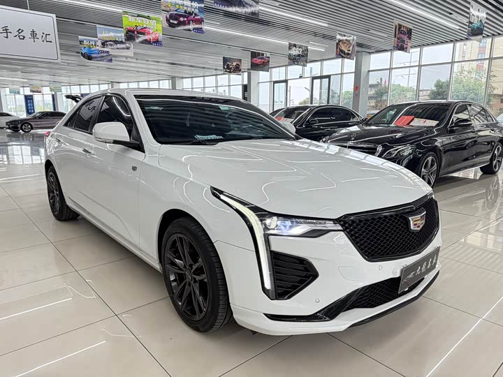 Фото 3 - Cadillac CT4