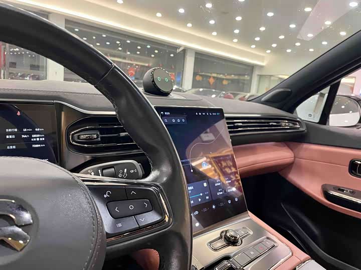 Фото 20 - Nio EC6