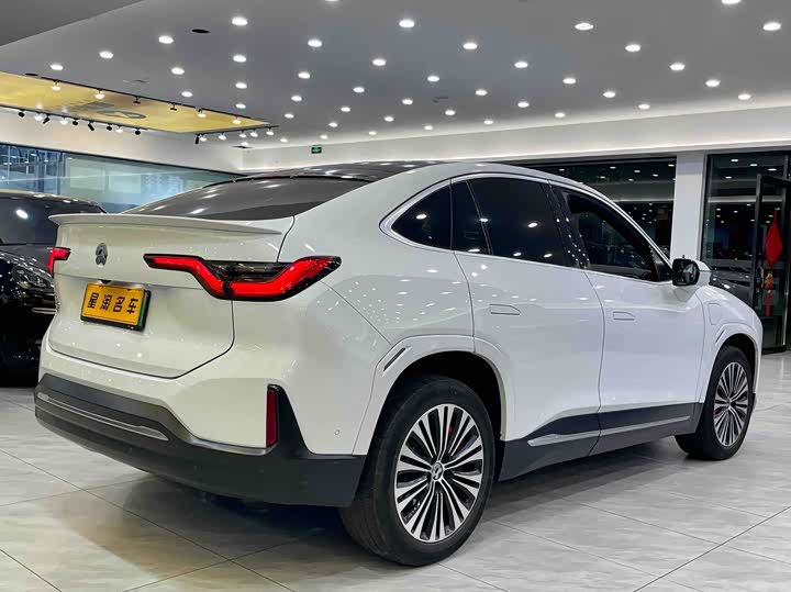 Фото 6 - Nio EC6