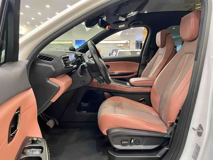 Фото 9 - Nio EC6