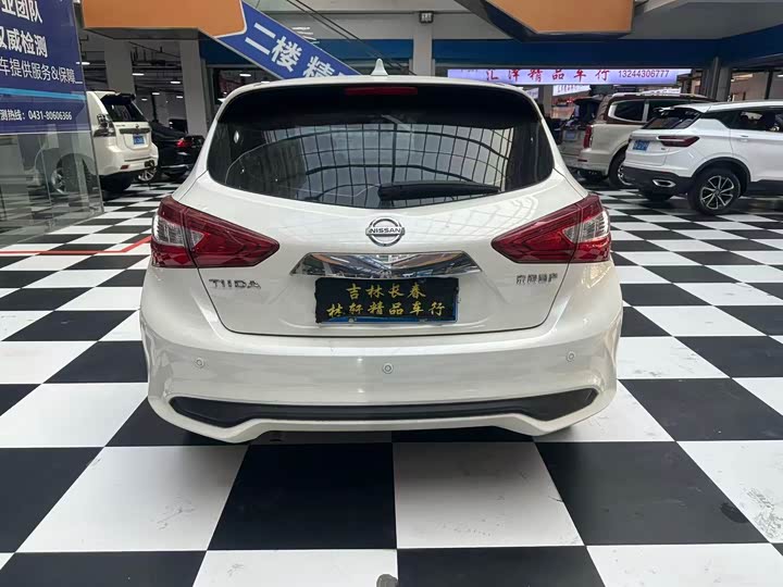 Фото 15 - Nissan Tiida