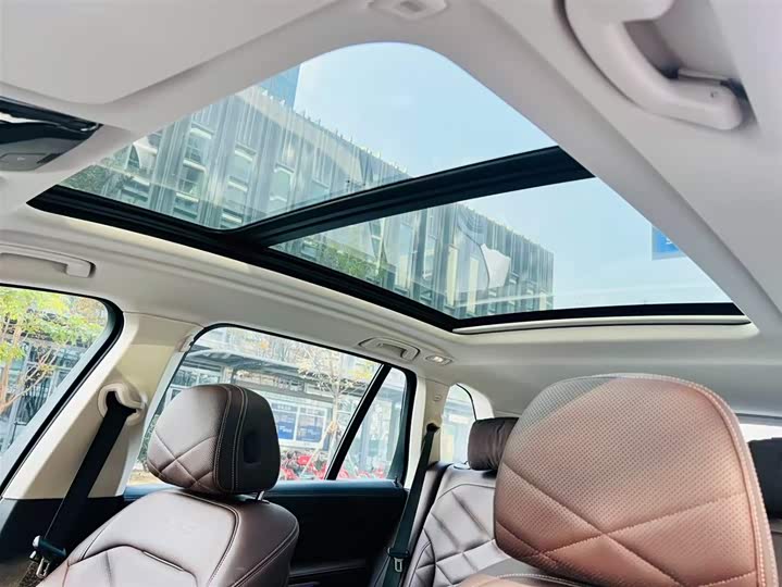 Фото 17 - BMW X5