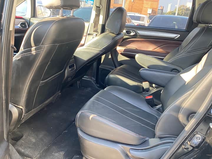 Фото 10 - GAC Trumpchi M6