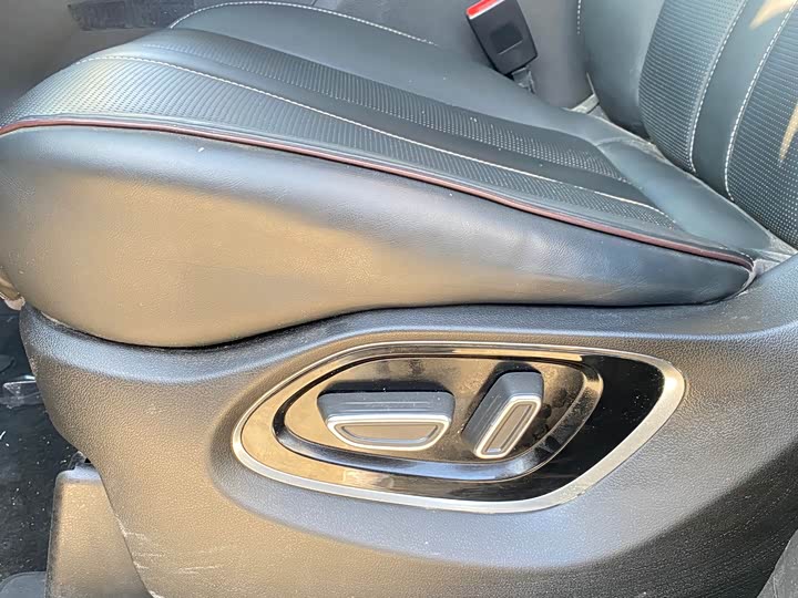 Фото 12 - GAC Trumpchi M6