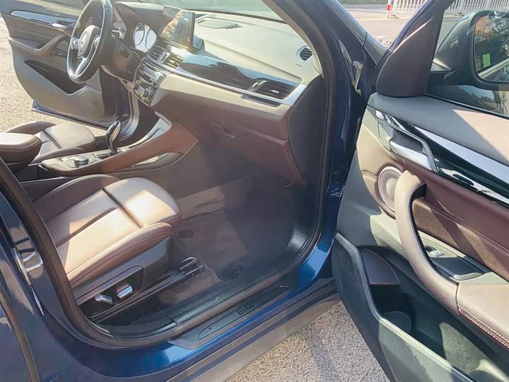 Фото 17 - BMW X1