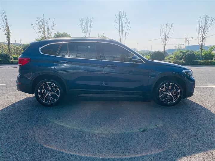 Фото 4 - BMW X1