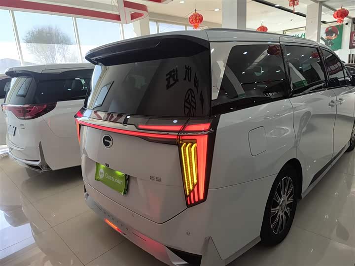 Фото 6 - GAC Trumpchi E9